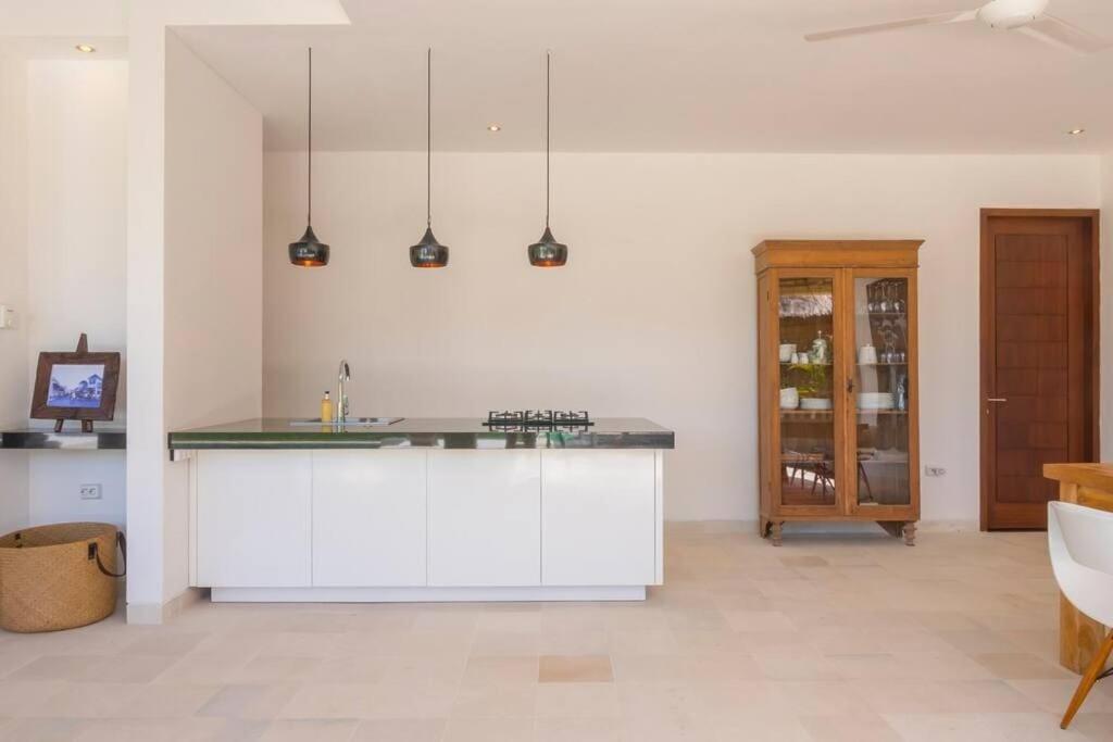 Villa Hidden Pearl, With Private Cook And Pool Karangasem  Bagian luar foto
