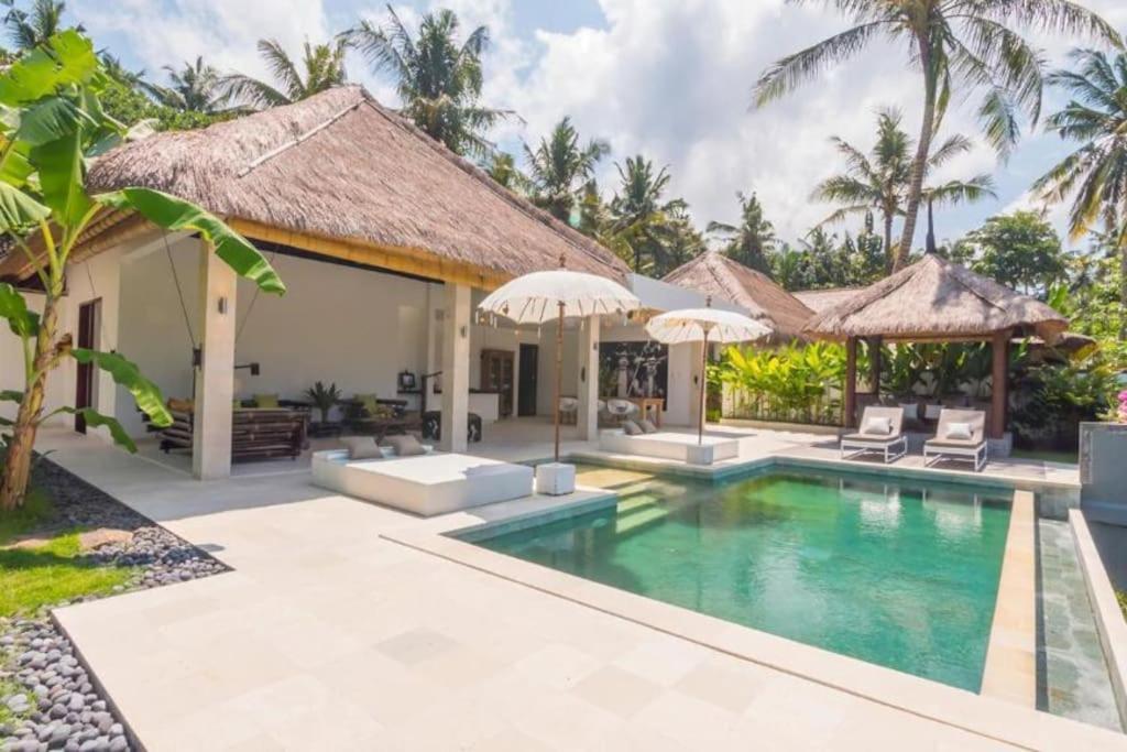 Villa Hidden Pearl, With Private Cook And Pool Karangasem  Bagian luar foto