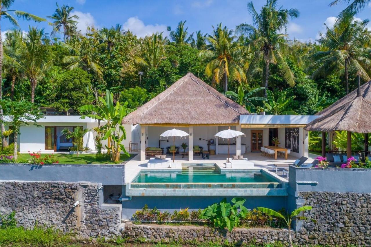 Villa Hidden Pearl, With Private Cook And Pool Karangasem  Bagian luar foto
